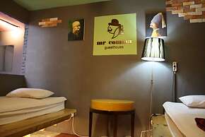Mr.Comma Guesthouse - Hostel