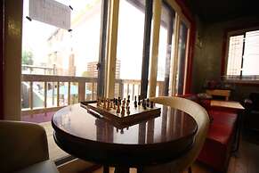 Mr.Comma Guesthouse - Hostel