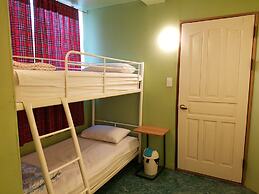 Mr.Comma Guesthouse - Hostel