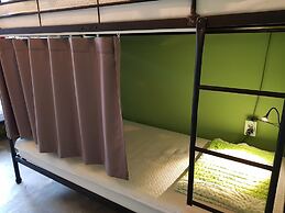 Mr.Comma Guesthouse - Hostel