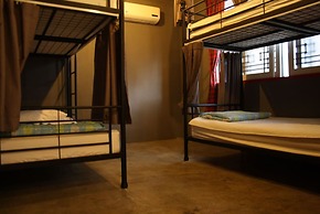 Mr.Comma Guesthouse - Hostel