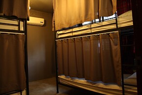 Mr.Comma Guesthouse - Hostel