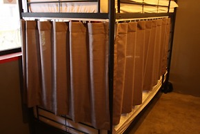 Mr.Comma Guesthouse - Hostel