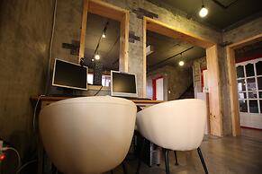 Mr.Comma Guesthouse - Hostel