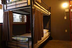 Mr.Comma Guesthouse - Hostel