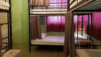 Mr.Comma Guesthouse - Hostel