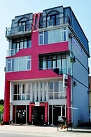 Royal Hotel