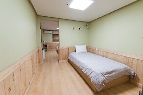 Seoul Station R Guesthouse