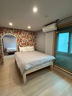 Seoul Station R Guesthouse