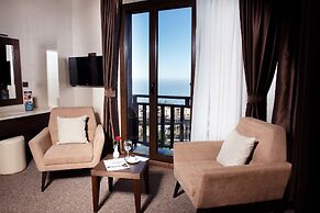 Sera Lake Resort Hotel Spa & Aparts