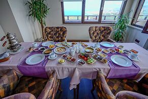 Sera Lake Resort Hotel Spa & Aparts