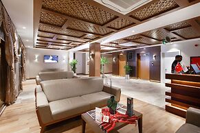 Sera Lake Resort Hotel Spa & Aparts