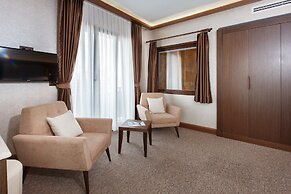 Sera Lake Resort Hotel Spa & Aparts