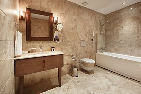 Sera Lake Resort Hotel Spa & Aparts