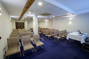 Sera Lake Resort Hotel Spa & Aparts