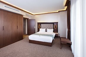 Sera Lake Resort Hotel Spa & Aparts