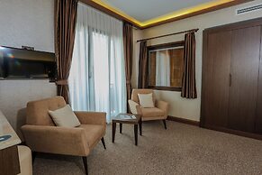 Sera Lake Resort Hotel Spa & Aparts