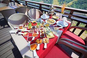 Sera Lake Resort Hotel Spa & Aparts