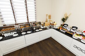 Sera Lake Resort Hotel Spa & Aparts