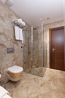 Sera Lake Resort Hotel Spa & Aparts