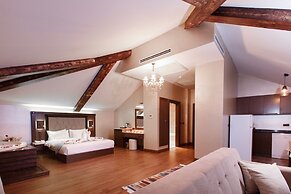 Sera Lake Resort Hotel Spa & Aparts