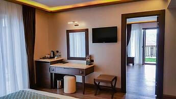 Sera Lake Resort Hotel Spa & Aparts