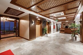 Sera Lake Resort Hotel Spa & Aparts