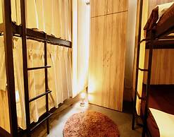 Namba Guesthouse HIVE - Hostel