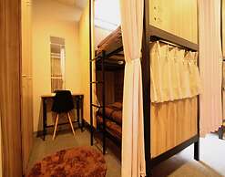 Namba Guesthouse HIVE - Hostel