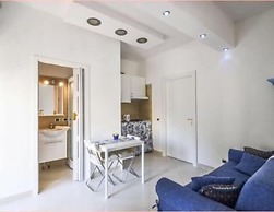 Central House Monica