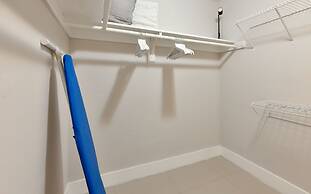 Artrageous on the river By RocketStay