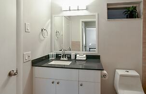 Artrageous on the river By RocketStay