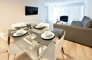 Artrageous on the river By RocketStay