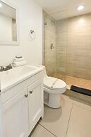 Artrageous on the river By RocketStay