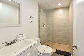 Artrageous on the river By RocketStay