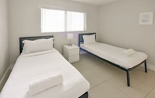 Artrageous on the river By RocketStay