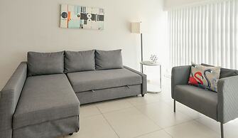 Artrageous on the river By RocketStay