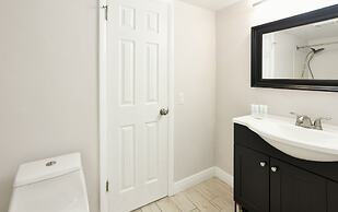 Artrageous on the river By RocketStay