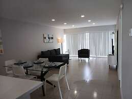 Artrageous on the river By RocketStay