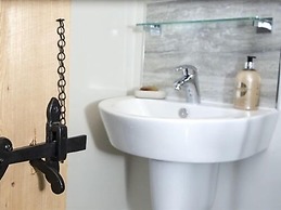 Linton Court Coach House