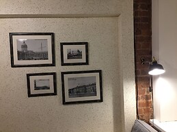 Piter Palace Gallery