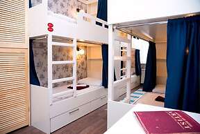 Mini hotel Artist on Baumanskaya - Hostel