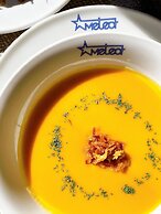 Hakuba Log Hotel Meteor