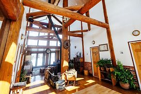 Hakuba Log Hotel Meteor