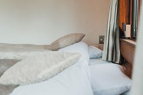 Hakuba Log Hotel Meteor