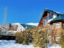 Hakuba Log Hotel Meteor