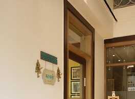 The Baroda Residency