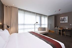 Green World NanGang Hotel