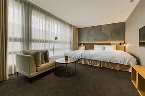 Green World NanGang Hotel