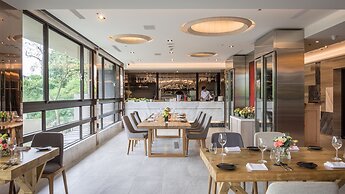 Green World NanGang Hotel